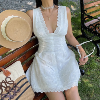 V-neck high waist slim fit lace vest dress short skirt