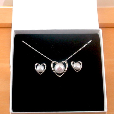 Boxed gift set/sterling silver white freshwater pearl necklace & earrings/pearl earrings/pearl necklace/june birthstone/pearl jeweller