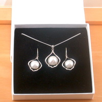 BOXED GIFT SET/Sterling Silver White Freshwater Pearl Necklace & Earrings/Pearl Earrings/Pearl Necklace/June Birthstone/Pearl Jeweller - Thumbnail 9