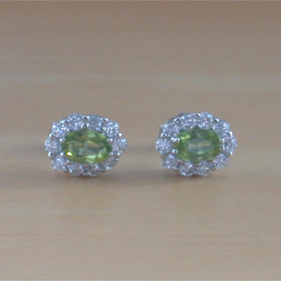 925 peridot &cz stud earrings/silver peridot stud earrings/august birthstone /peridot jewellery/peridot jewelry/peridot jewelery/cz gemstone - Thumbnail 5