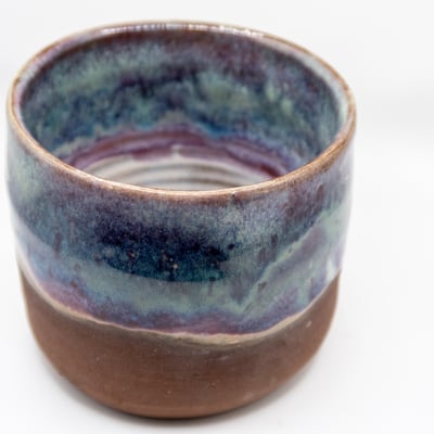 Dark handle-less mug 12oz