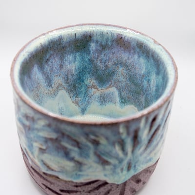 Carved handle-less mug- icy