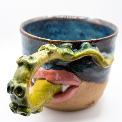 Tentacle vampire lips - mug