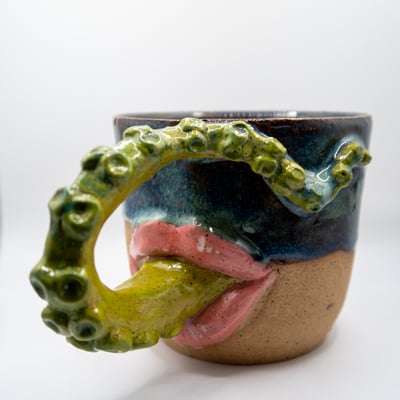 Tentacle lips - mug
