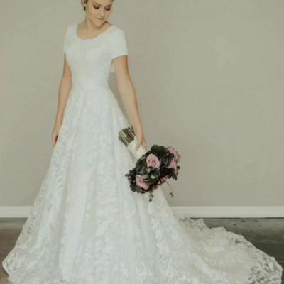 Vintage lace a-line long modest wedding dress with short sleeves scoop neck buttons back simple elegant country wedding gowns,1932 - Thumbnail 1