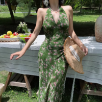 Holiday style strappy halter neck sexy low-cut green bottom floral dress - Thumbnail 3