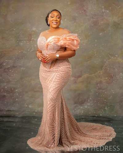 Luxurious Prom Dresses Plus Size Evening Dresses Elegant Illusion Promdress Short Sleeves Beaded Pearls Crystals Lace Second Reception