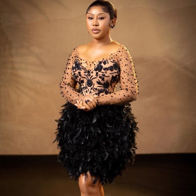 Black cocktail dresses for women short prom dresses mini dresses illusion jewel long sleeves feathered beaded birthday dresses