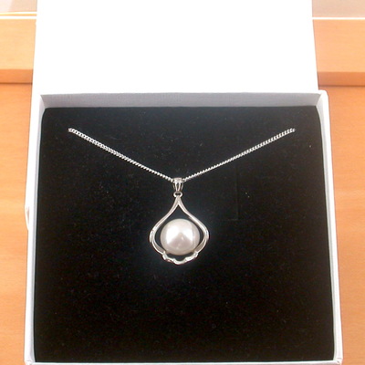 Gift necklace/sterling silver white freshwater pearl necklace/freshwater pearl necklace/pearl necklace/june birthstone/pearl jewellery