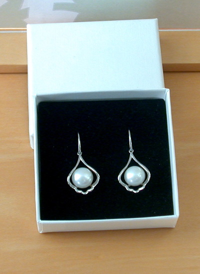  BOXED EARRINGS/Sterling Silver White Freshwater Pearl stud Earrings/Pearl Earrings/Pearl Jewellery/Pearl Jewelry/Earrings/June Birthstone/UK