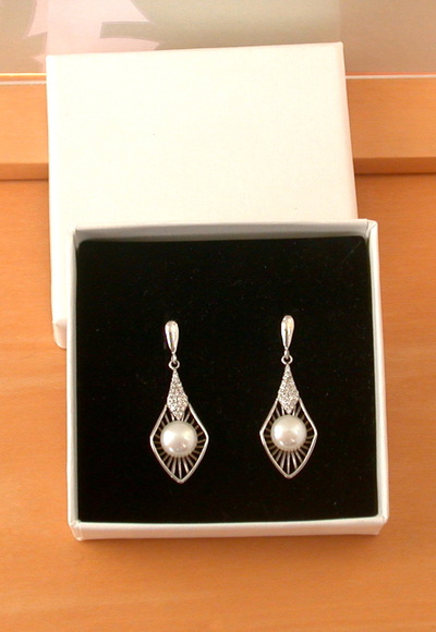 BOXED EARRINGS/Sterling Silver White Freshwater Pearl stud Earrings/Pearl Earrings/Pearl Jewellery/Pearl Jewelry/Earrings/June Birthstone/UK
