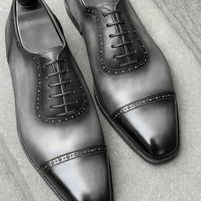 Elegant grey structure with black tone polishing handmade ocford brogue lace up shoes