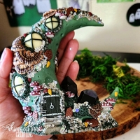 Woodland Faerie Cottage w/Smoky Quartz - Thumbnail 4