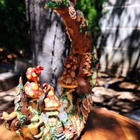 Giant Faerie Moon Cottage w/Clear Quartz - Thumbnail 3