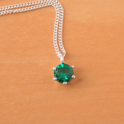 925 emerald (lab created) solitaire pendant & 18" silver chain/emerald necklace/emerald jewelry/emerald jewellery/green gems/may birthstone