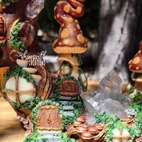 Giant Faerie Moon Cottage w/Clear Quartz - Thumbnail 7