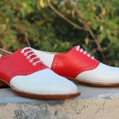 Crafted leather handmade men two tone lace up red white leather saddle golf shoes  - Thumbnail 2