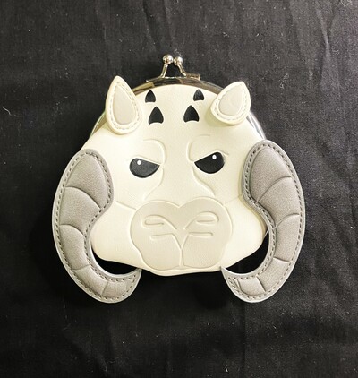 Taun Taun Coin Purse