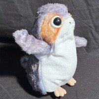 Small Moving & Talking Porg - Thumbnail 1