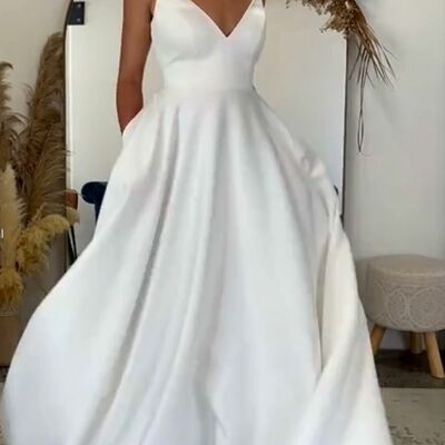 Simple v-neck satin wedding dress bridal gown