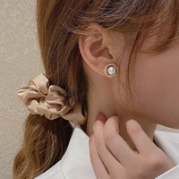 Vintage Crystal Women's Pearl Stud Earrings for women Girls - Thumbnail 4