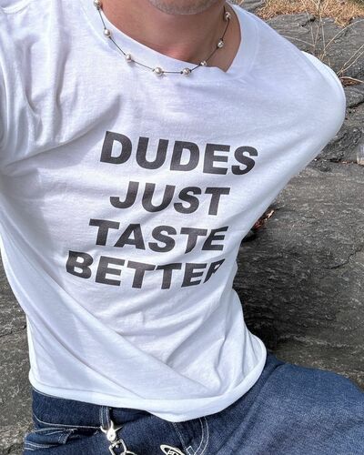 Free Shipping-DUDES JUST TASTE BETTER TEE