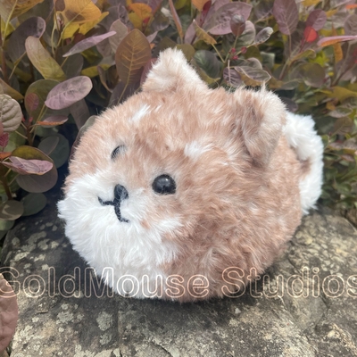Brown/white fluffy amigarumi pomeranian