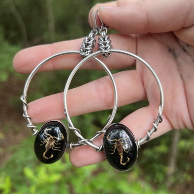 Scorpion hoops 