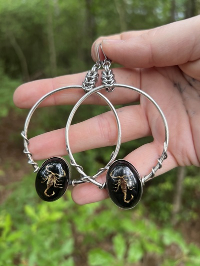 Scorpion Hoops 