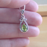 BOXED GIFT SET/Sterling Silver Peridot Celtic Knot Pendant & Chain/Peridot Necklace/Peridot Jewellery/Peridot Jewelry/Peridot Earrings/August - Thumbnail 3