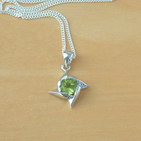 BOXED GIFT SET/Sterling Silver Peridot Star Pendant & Chain/Peridot Necklace/Peridot Jewellery/Peridot Jewelry/Peridot Earrings/August Birthst - Thumbnail 1