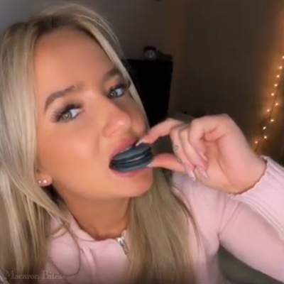 Macaron Bites® Box of 24 French Macarons – Cookies and Cream Flavor - Thumbnail 2