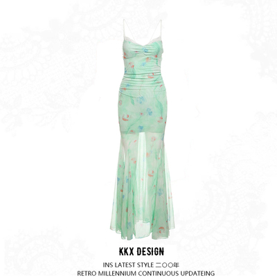 High-end slim waisted sleeveless dress