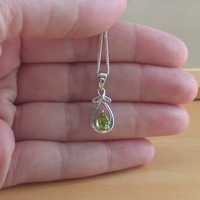 BOXED GIFT /Sterling Silver Peridot Celtic Knot Pendant & Chain/Peridot Necklace/Peridot Jewellery/Peridot Jewelry/Peridot Earrings/August - Thumbnail 5