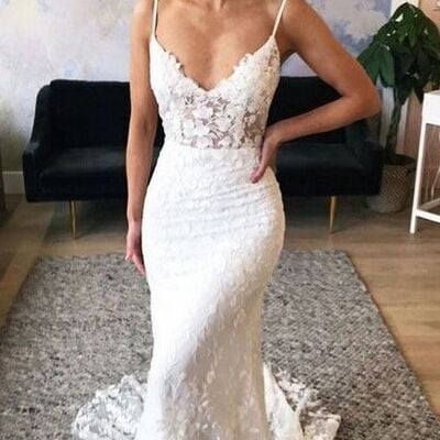 Sexy sheath wedding dress, deep -neck lace bridal dress bridal gown