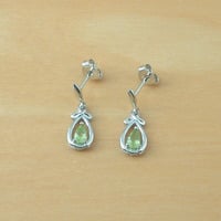 BOXED GIFT/Sterling Silver Peridot Celtic Knot Earrings/Peridot Stud Earrings/Peridot Jewellery/Peridot Jewelry/August Birthstone/UK - Thumbnail 2