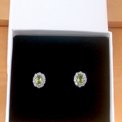 Boxed gift/925 peridot & cz stud earrings/silver peridot stud earrings/august birthstone /peridot jewellery/peridot jewelry/peridot jewelery