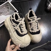 Retro Big Toe Platform Canvas Sneakers - Thumbnail 1