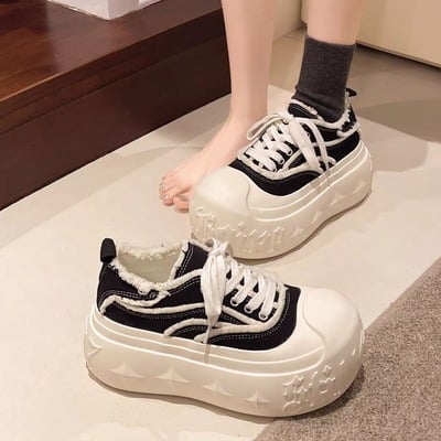 Retro big toe platform canvas sneakers