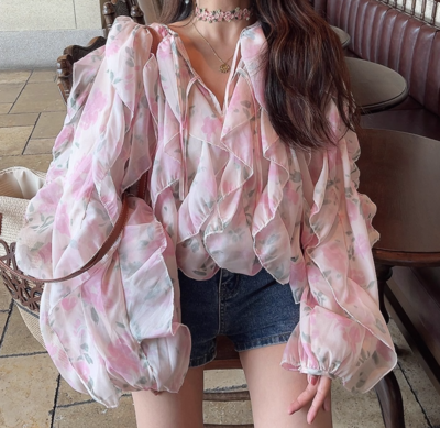 Fashionable and simple ruffled long-sleeved shirt