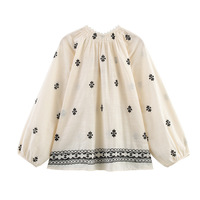 Fashionable casual versatile long-sleeved embroidered flower shirt - Thumbnail 2