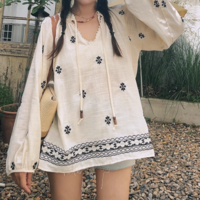 Fashionable casual versatile long-sleeved embroidered flower shirt - Thumbnail 1