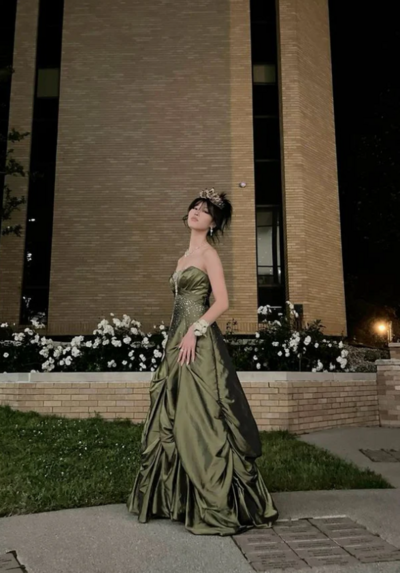 Ball Gown Retro Strapless Green Ruffles Satin Long Party Dresses