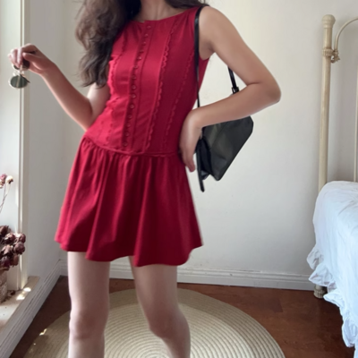 Casual single-breasted slim-fit lace trim sleeveless dress