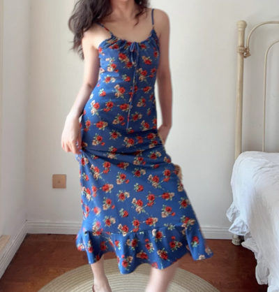 Retro Hong Kong style blue collar slim waist sleeveless floral suspender dress