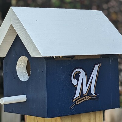 Brewers retro bird house