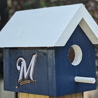 Brewers Retro Bird House - Thumbnail 1
