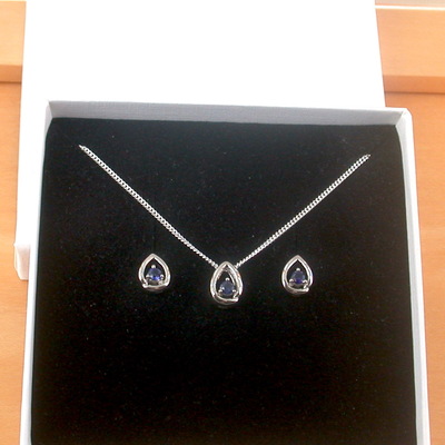 Boxed gift set/925 sapphire (lab created) pendant & chain/sapphire jewelry/silver sapphire necklace/sapphire pendant/sapphire earrings/uk