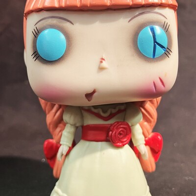 Funko pop figure movies 469 annabelle