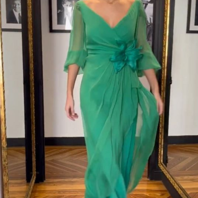 V neck green chiffon mother of bride and groom dress with half sleeve